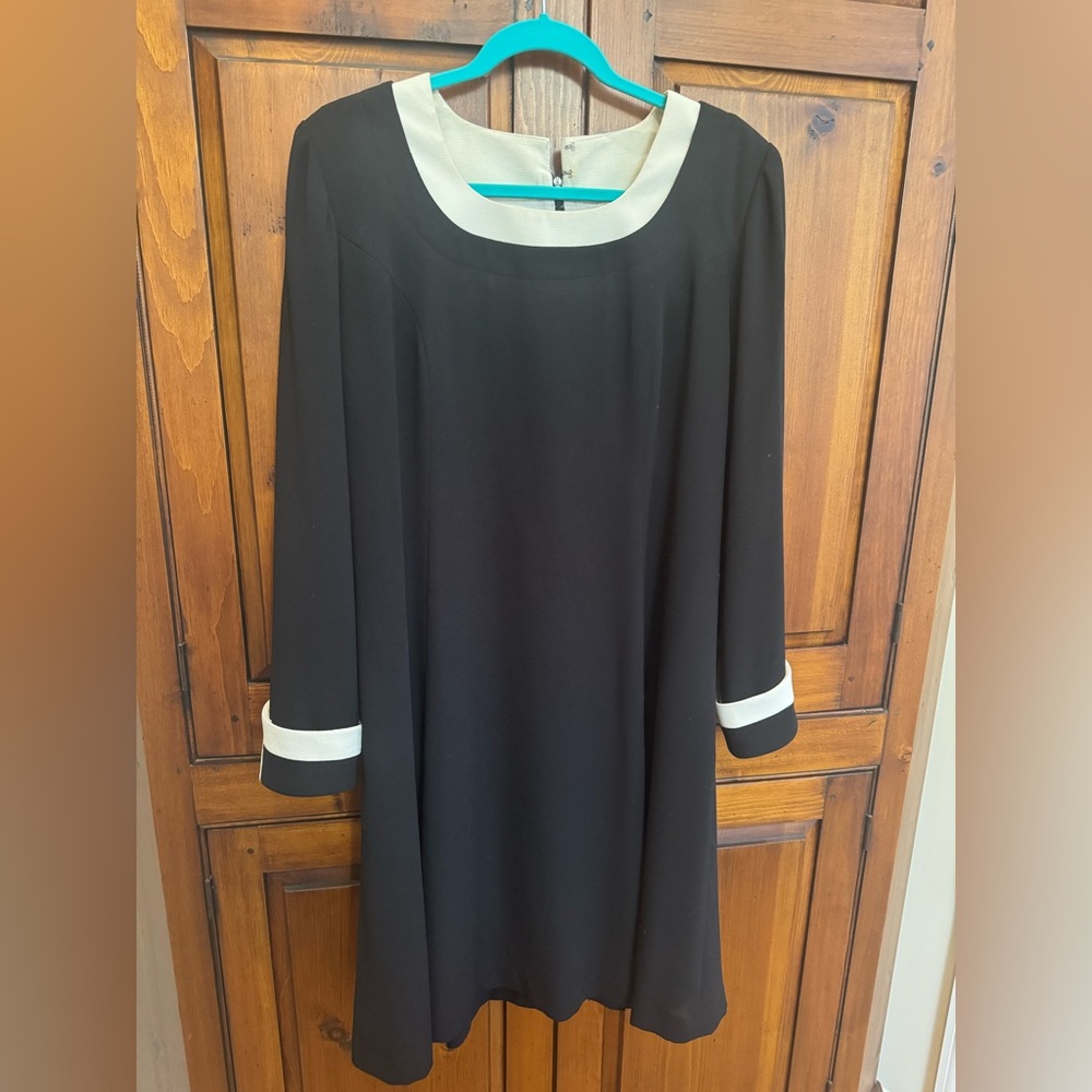Constance Saunders Vintage Elegant Black & Cream 
A-line Dress Size 12 EUC